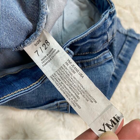 YMI Dream Authentic Denim Shorts Size 7/28 Distressed Y2K Jean Shorts Summer - Picture 4 of 9